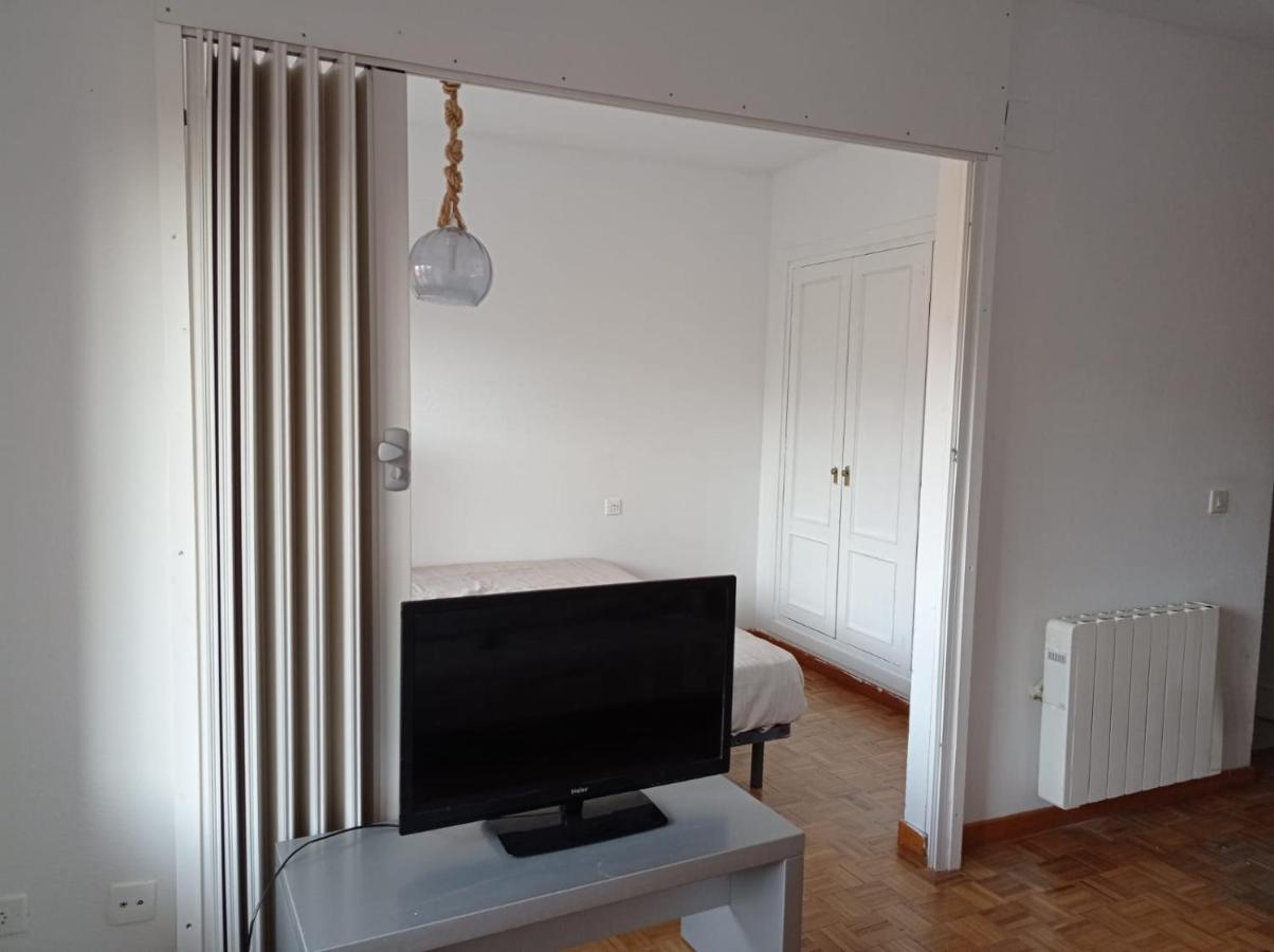 Luminoso, Centrico Y Silencioso Apartamento Jaca Buitenkant foto