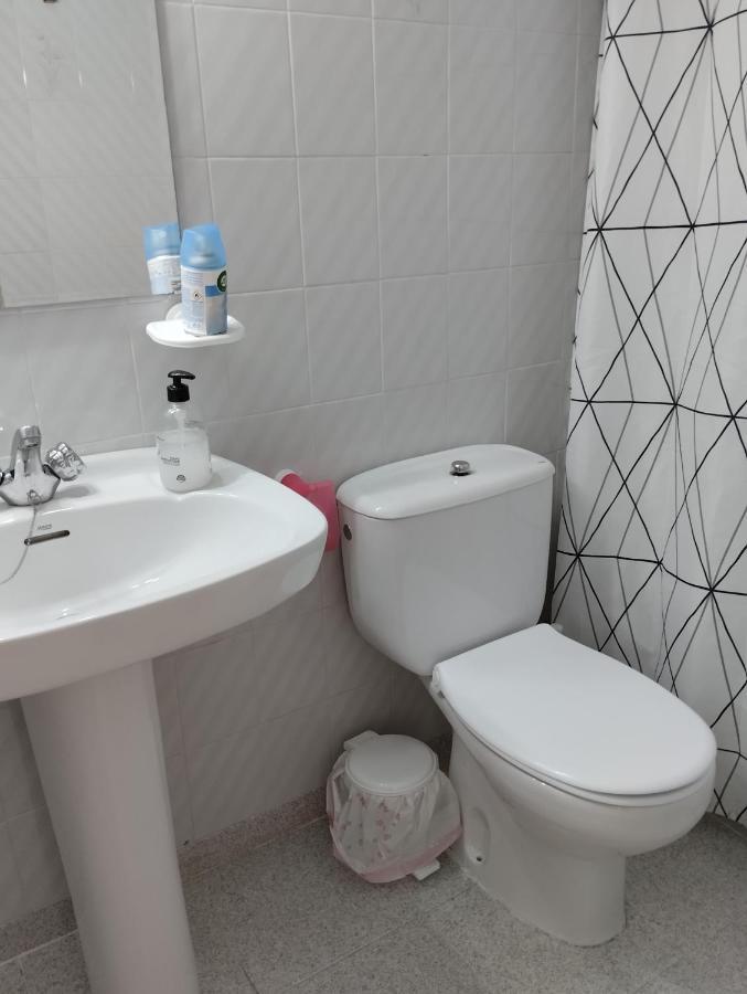 Luminoso, Centrico Y Silencioso Apartamento Jaca Buitenkant foto